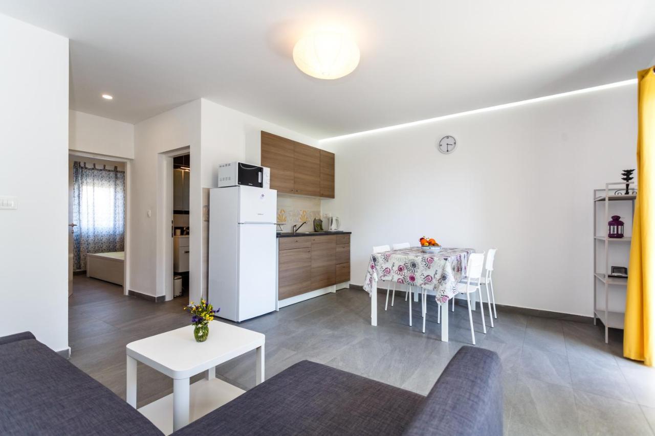Golden Island Apartments 克尔克 外观 照片