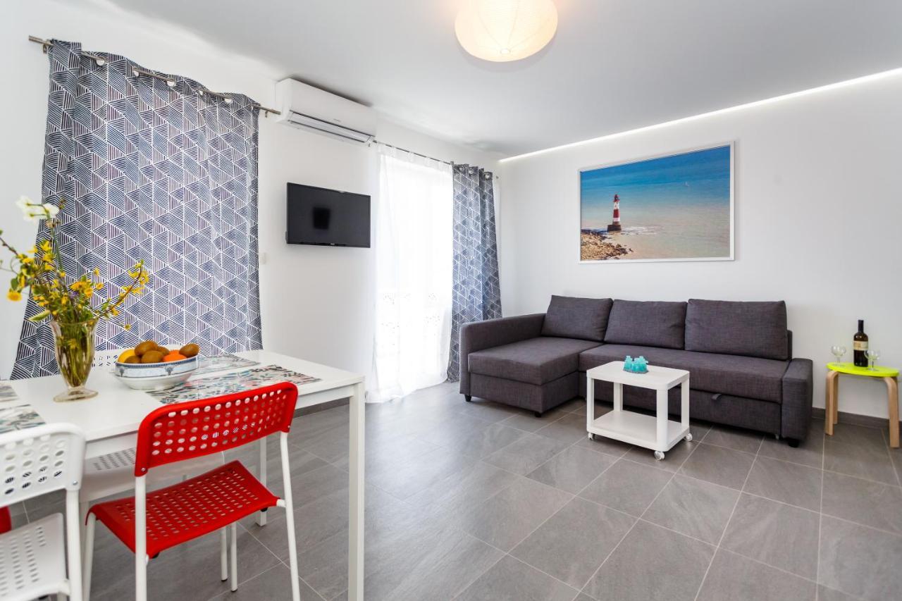 Golden Island Apartments 克尔克 外观 照片