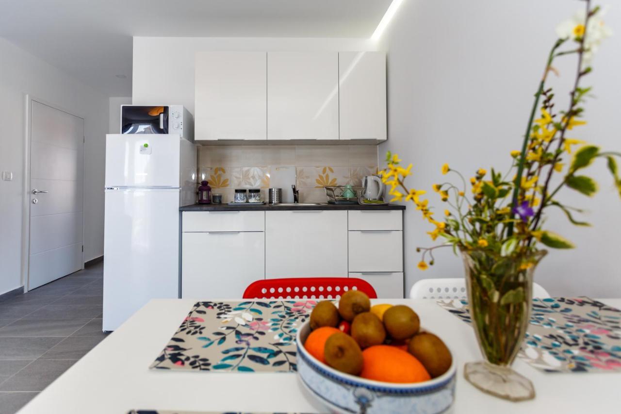 Golden Island Apartments 克尔克 外观 照片