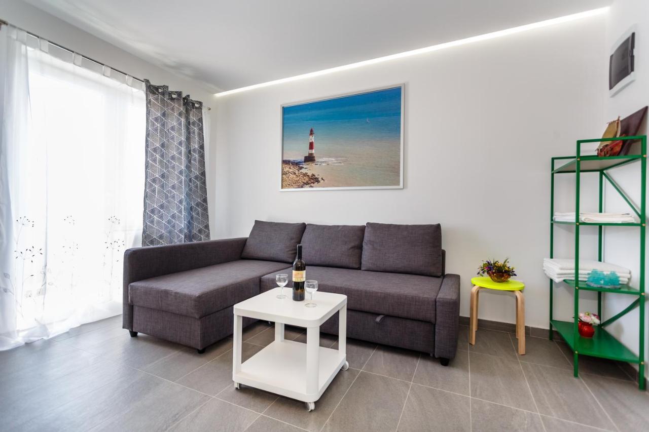 Golden Island Apartments 克尔克 外观 照片