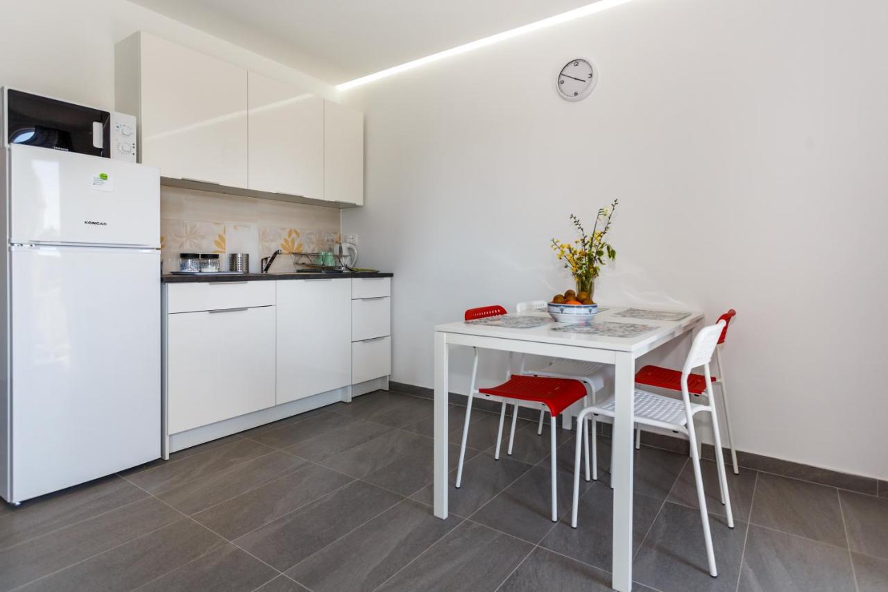 Golden Island Apartments 克尔克 外观 照片