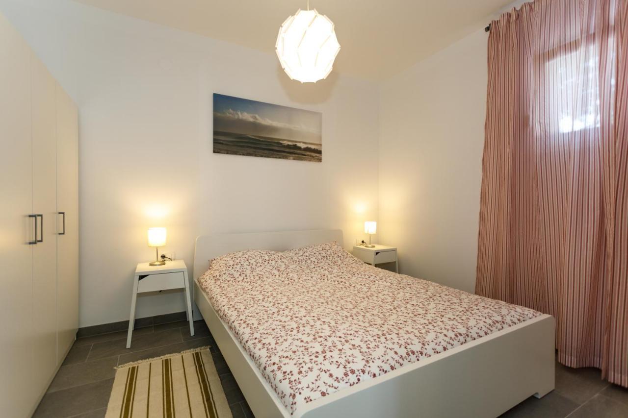 Golden Island Apartments 克尔克 外观 照片