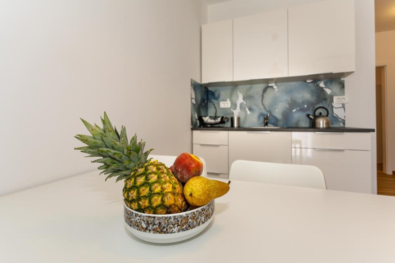 Golden Island Apartments 克尔克 外观 照片